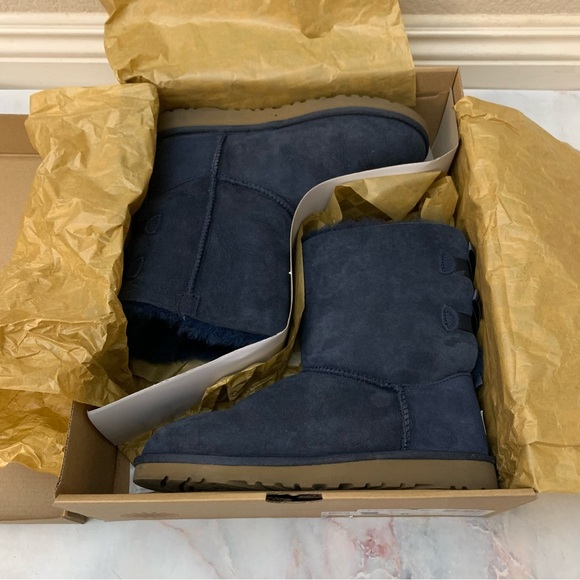 UGG Bailey bow boots navy size 6 winter boots fur boots - Picture 9 of 12